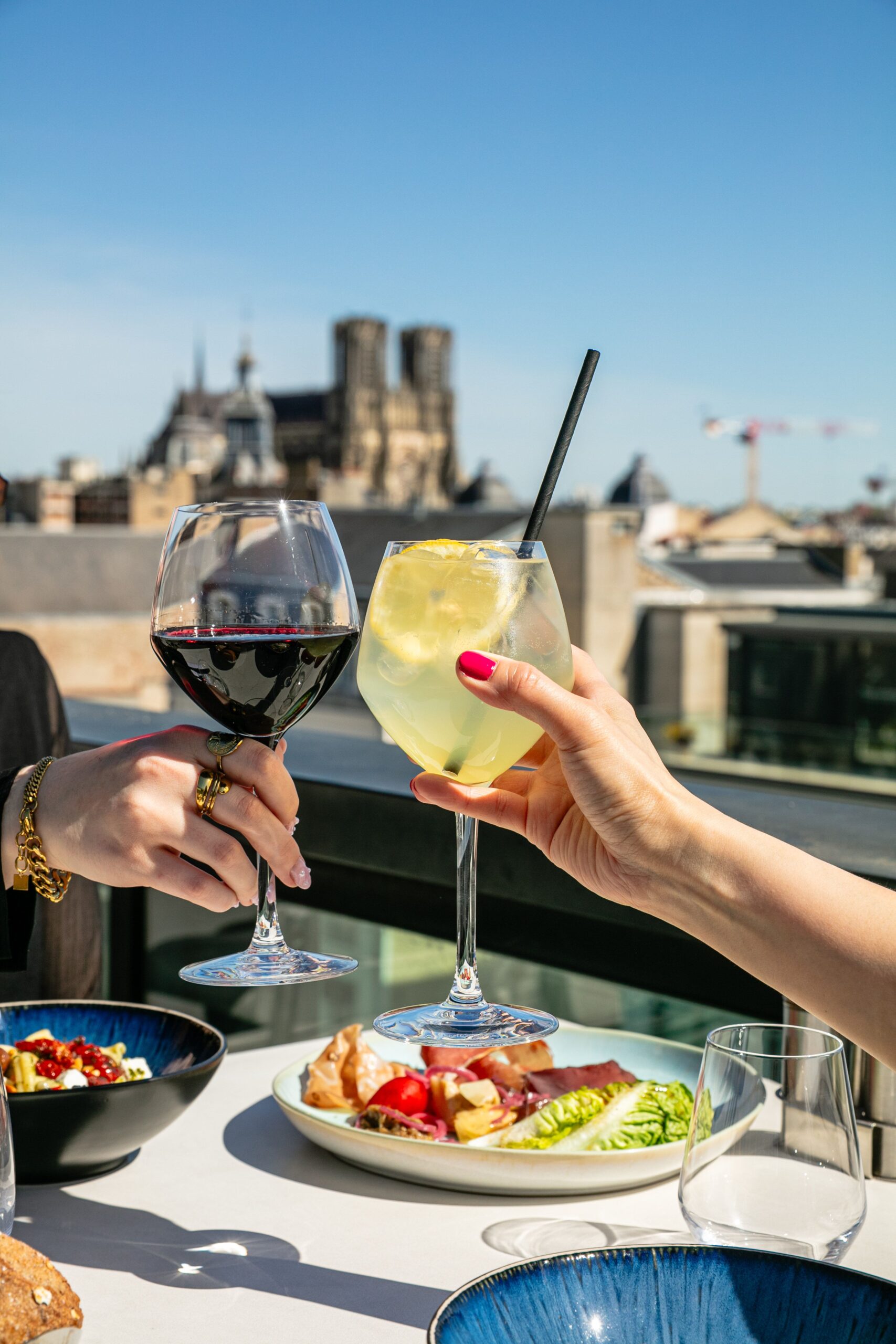 TERRASSE 2 VERRES 2 PLATS