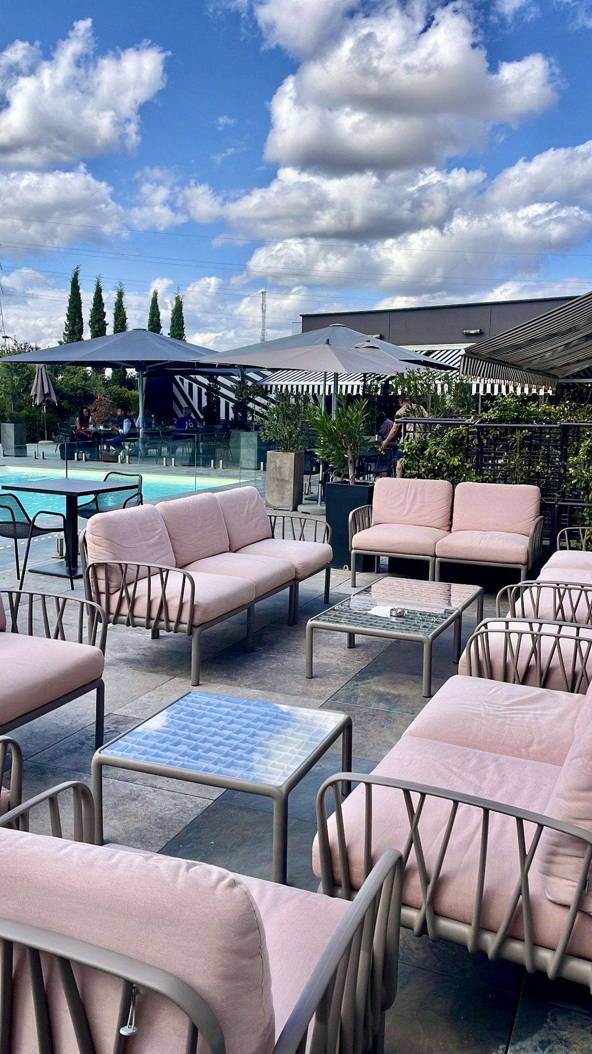 6C68016A-E86B-4783-B9B4-A287775DA6FD